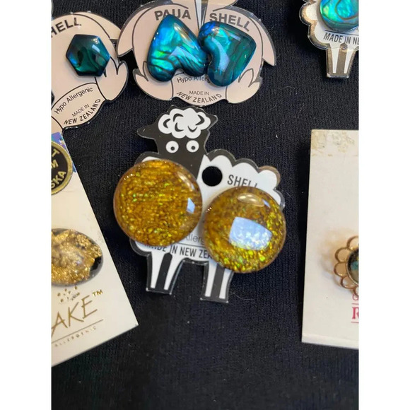 Rainbowflake and Paua Shell Earrings from Alaska and New Zealand - Picture 4 of 8